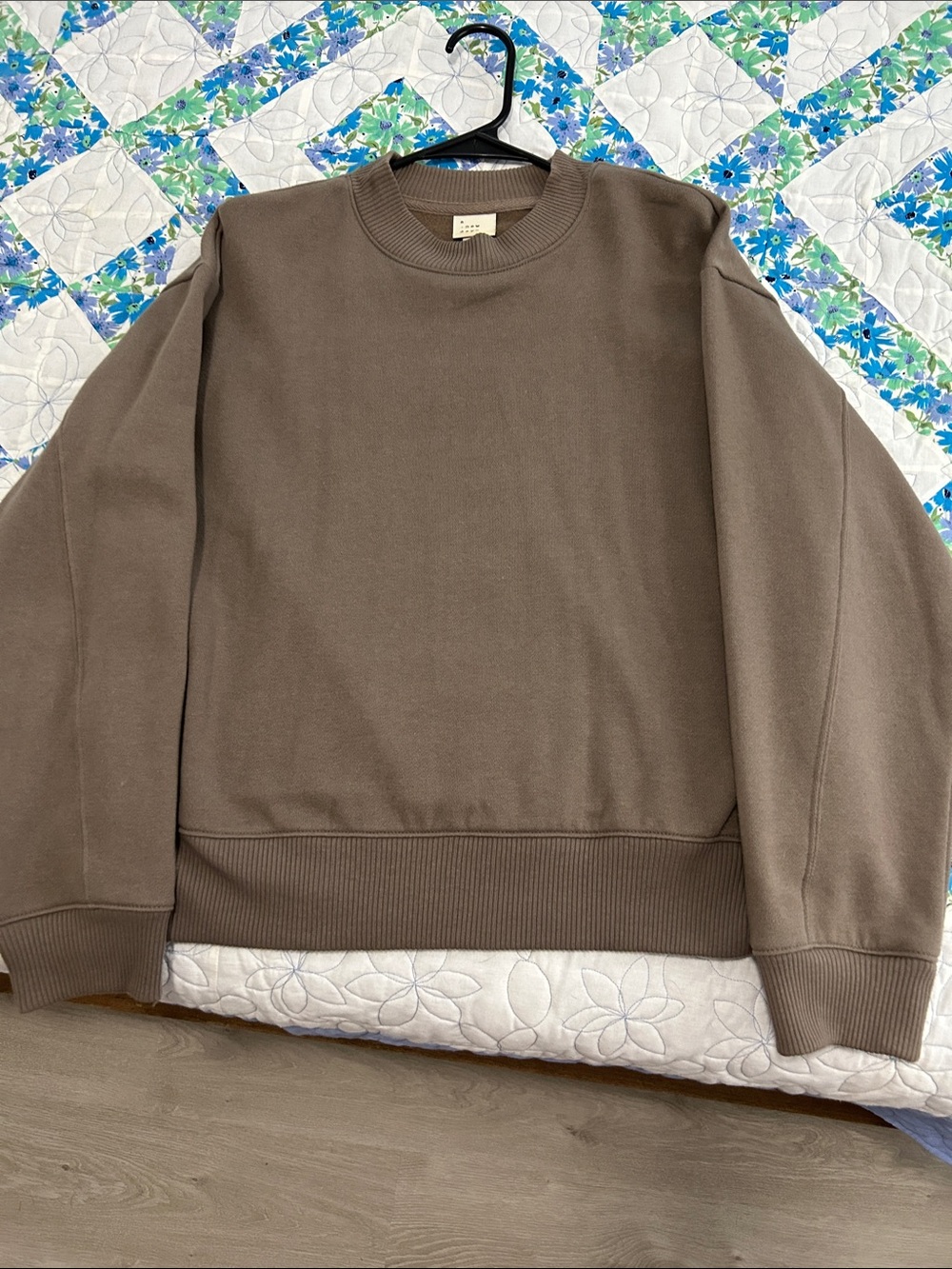 Women’s Target A New Day Taupe Crewneck Size SM